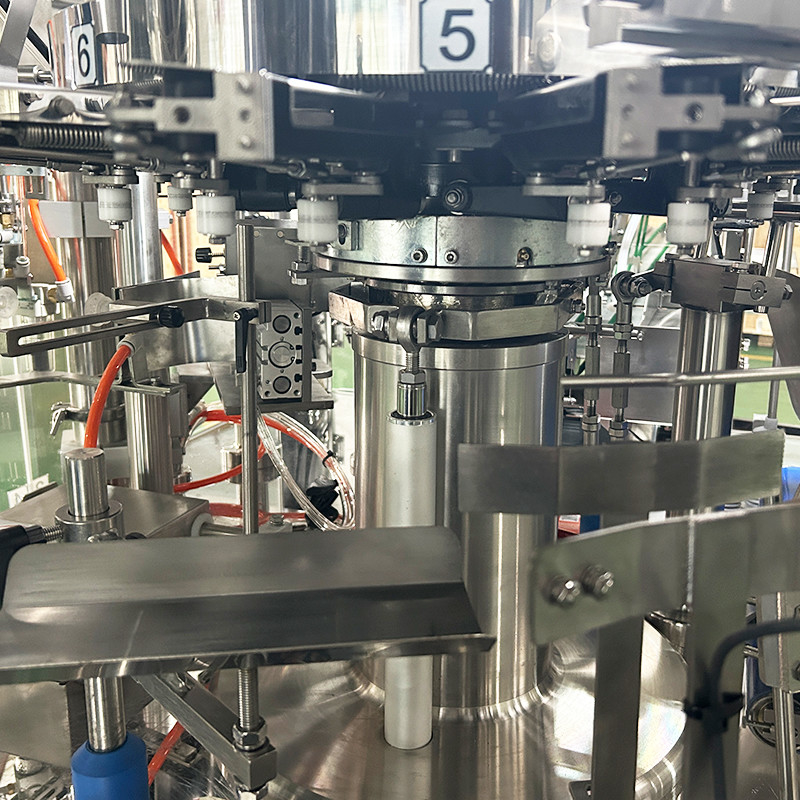 Vollautomatische Mehrköpfige Wieger vorgefertigte Tasche Doypack Verpackungsmaschine Tiefkühlkost Huhn Fleischkugel Verpackungsmaschine