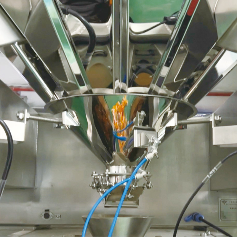 Automatische Verpackungsmaschine für Snacks Maispop kleine Kartoffelchips Snack Lebensmittel Vertikalverpackungsmaschine für Snacks