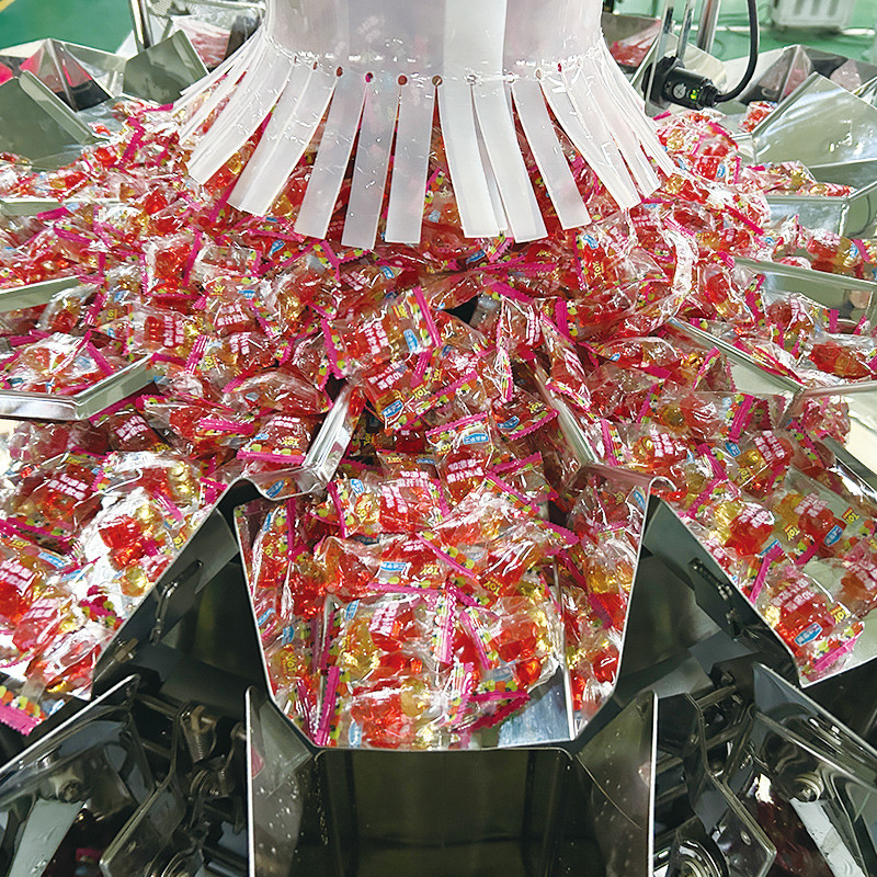 Hochleistungs-Pistaziennüsse Vertikalverpackungsmaschine PLC-getrieben für Versiegelung Verpackung Etikettierung Fülltasche Verpackungslinie