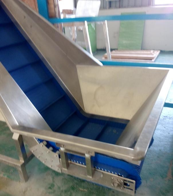 Schrägförderer 1.1KW, den S Aufzugs-Edelstahl 200L formen, schloss Trichter an